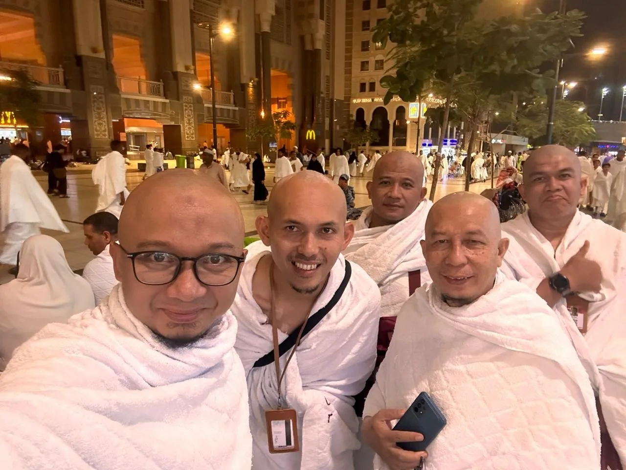 Jamaah Umroh Plus Mesir Manasik melaksanakan ibadah di Makkah
