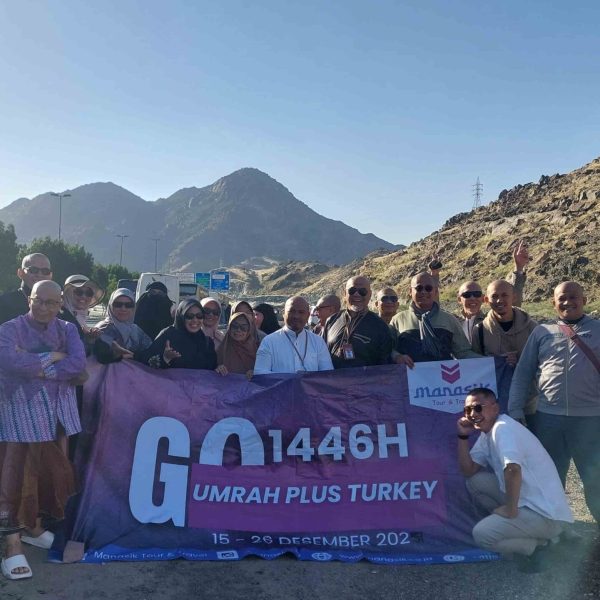 Jamaah paket tour Turki plus Dubai Manasik Tour Travel di kawasan wisata Turki