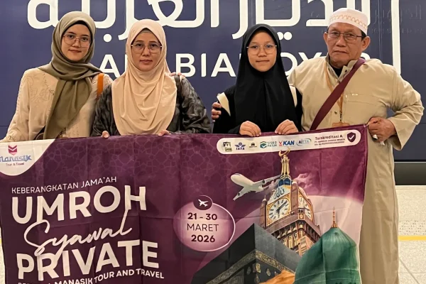 Umroh Private Manasik Tour dan Travel Keberangkatan Maret 2026